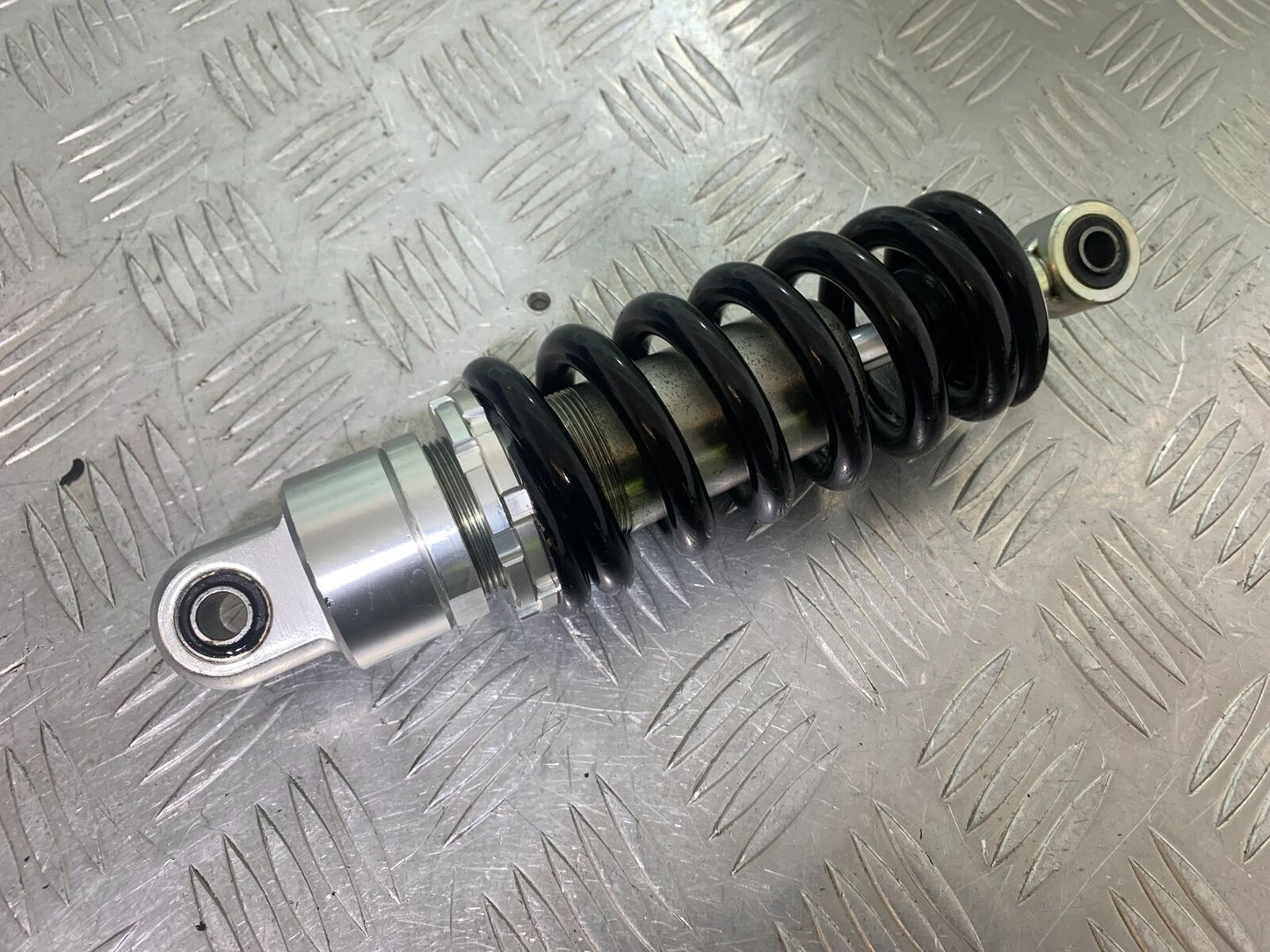 BENELLI TORNADO TNT 125 REAR SHOCK  YEAR 2024 (CMB1090)