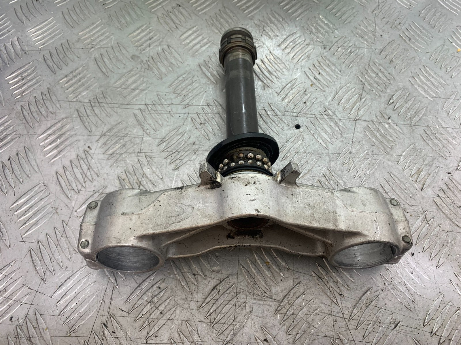 KAWASAKI ZX10R ZX10 R BOTTOM YOKE    2008-2010 (CMB1206)