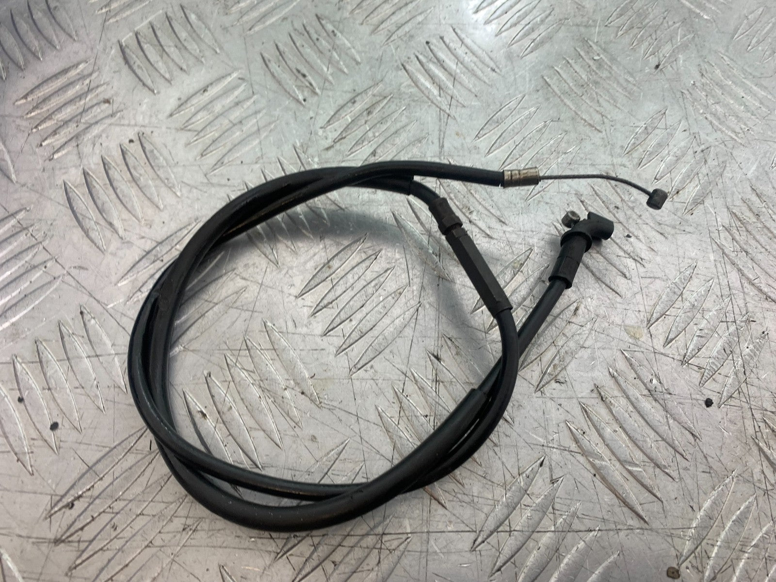 KAWASAKI GPZ600 GPZ 600 1X THROTTLE CABLE  YEAR 1988-90 (CMB1258)