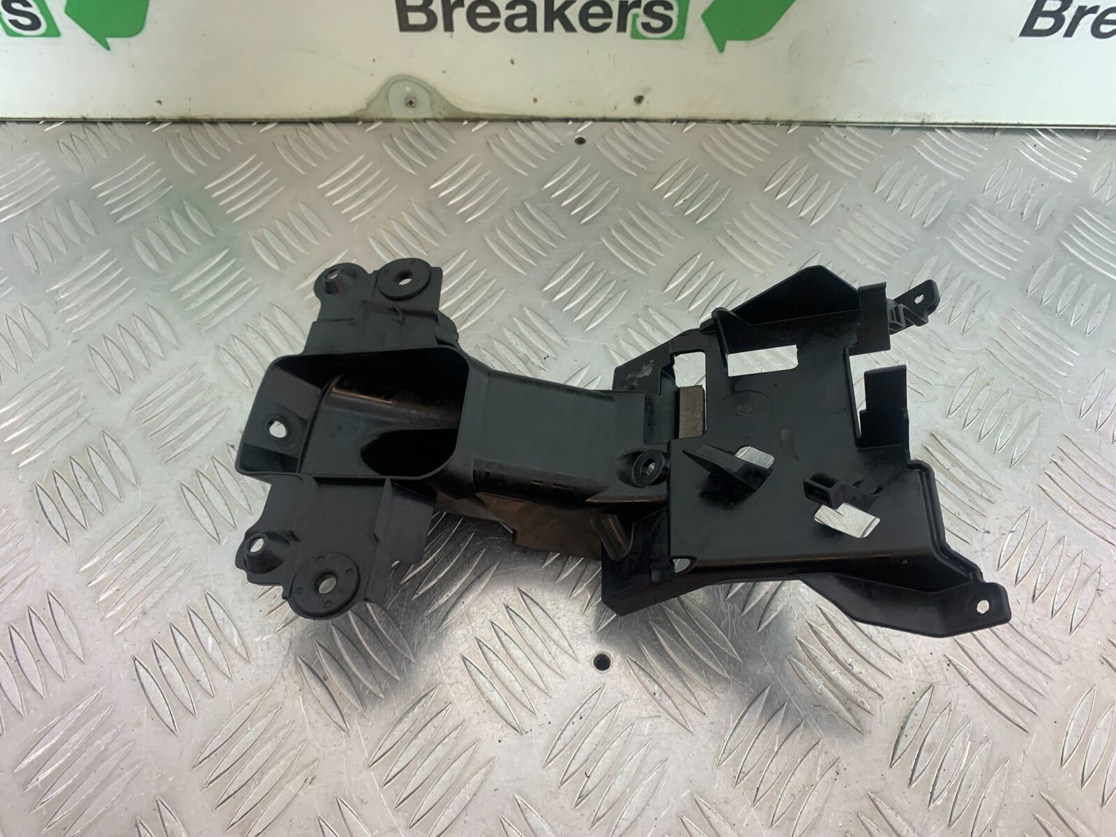SUZUKI GSXR1000 GSXR 1000 REAR INNER MUDGUARD  2009-2016 (CMB1049)