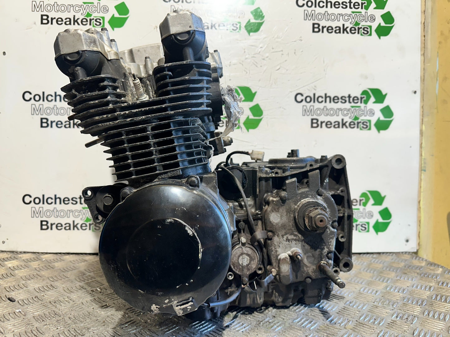 KAWASAKI Z750 ZR750 ZR-7S ENGINE YEAR 1999-05 (CMB1135)