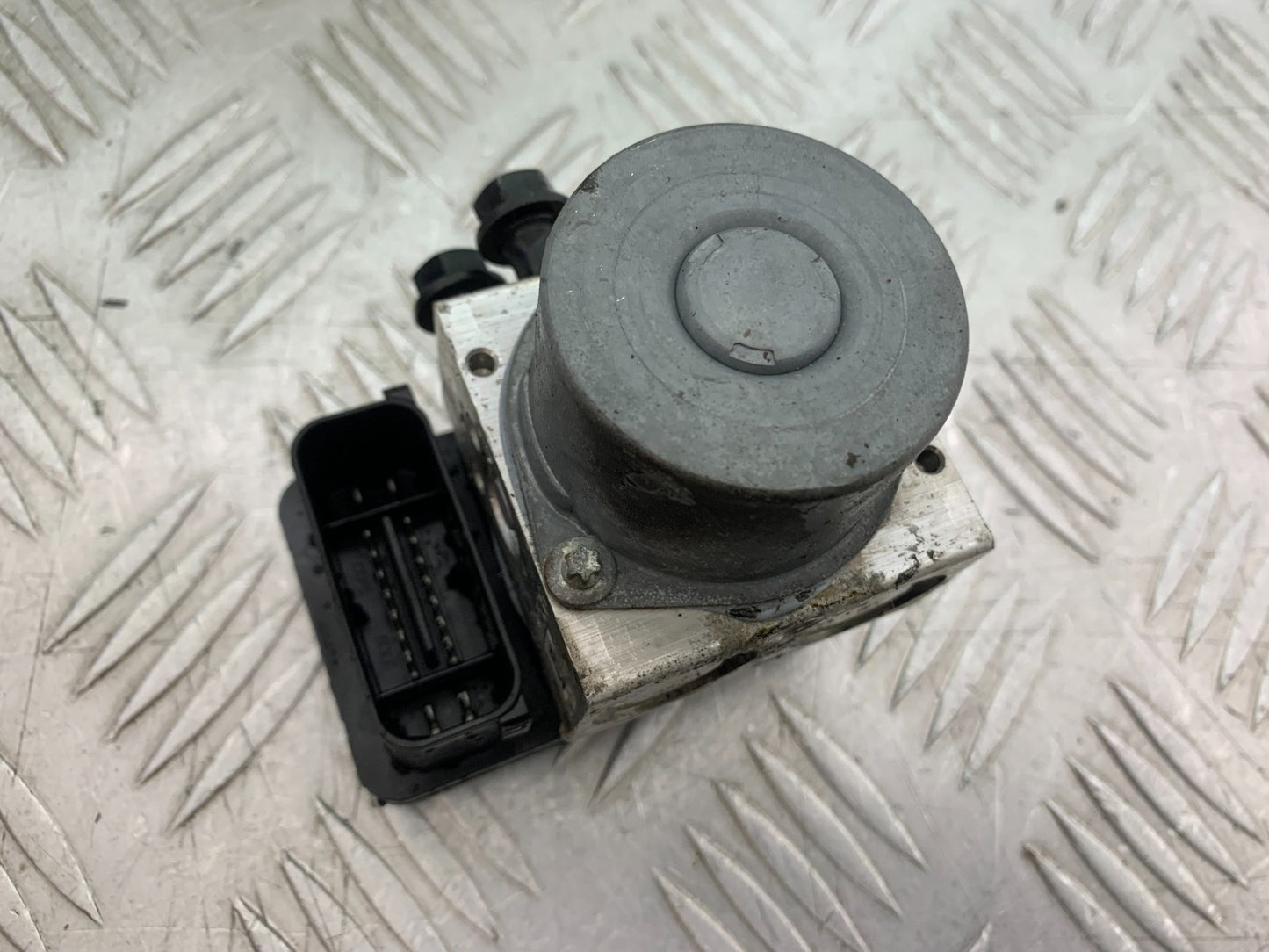 ROYAL ENFIELD HIMALAYAN 411 ABS PUMP YEAR 2018-2023 (CMB1279)