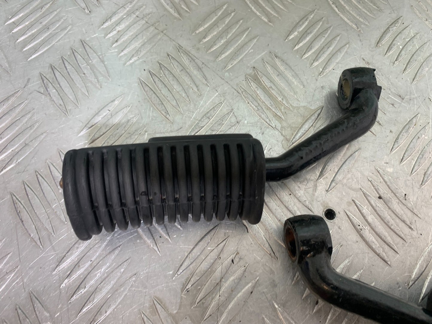 ROYAL ENFIELD BULLET 500 EFI FRONT  FOOT PEGS   YEAR 2008 - 2016 (CMB1153)