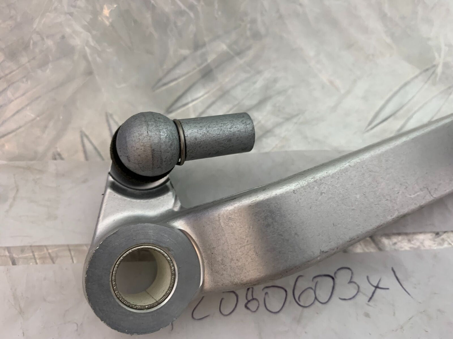 TRIUMPH 1050 SPEED TRIPLE RS GEAR LEVER   YEAR 2018-2020 (CMB1029)