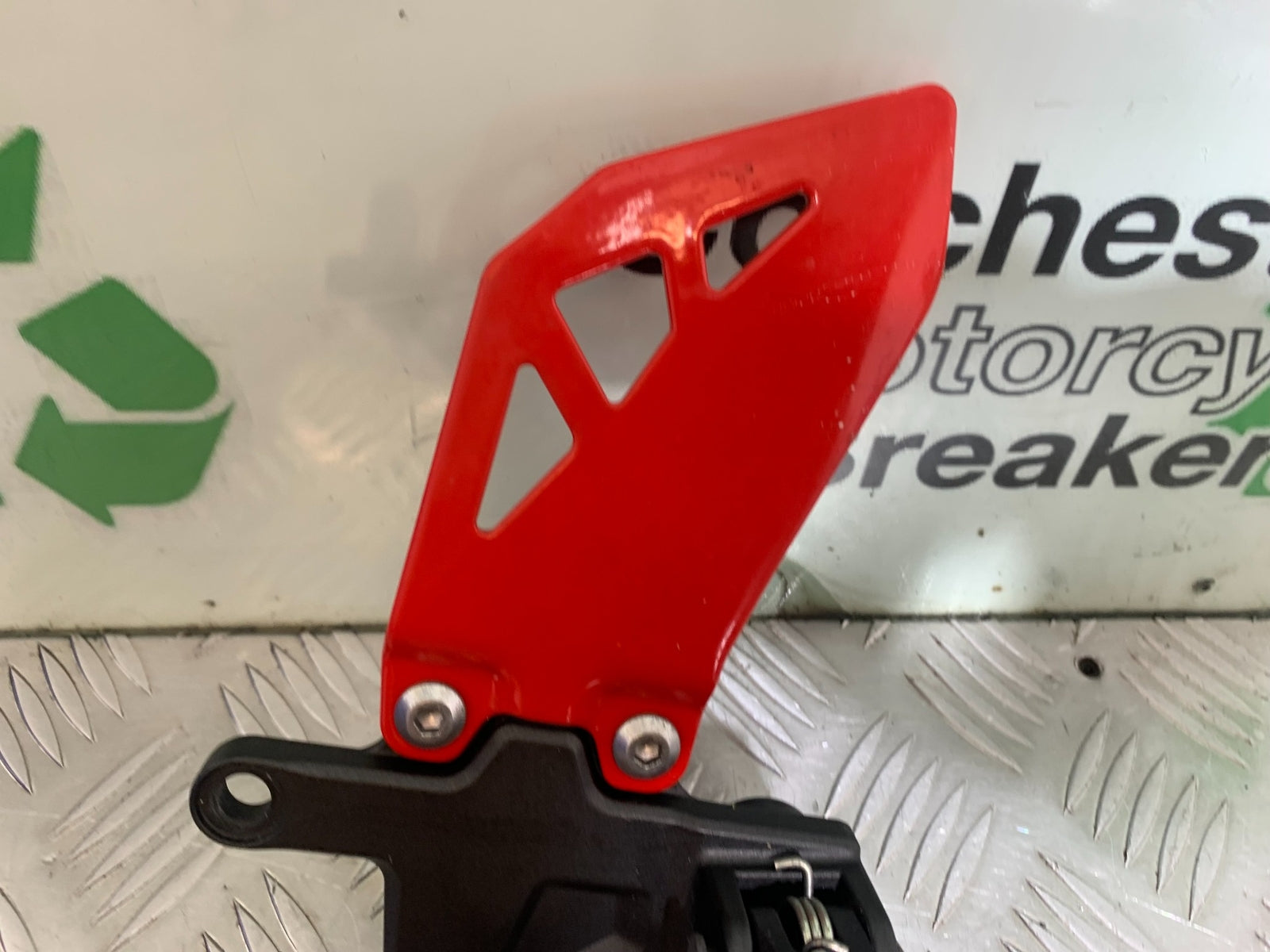 KAWASAKI ZX10R ZX 10R FRONT LEFT HANGER  YEAR 2011-2015 (CMB1154)