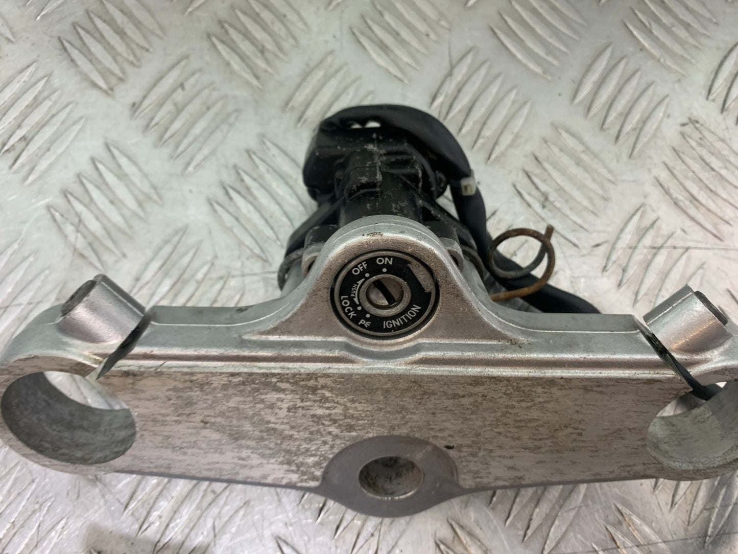 SUZUKI SV650 SV 650 mk1 LOCKS AND KEY  YEAR 1999-2002 (CMB1208)