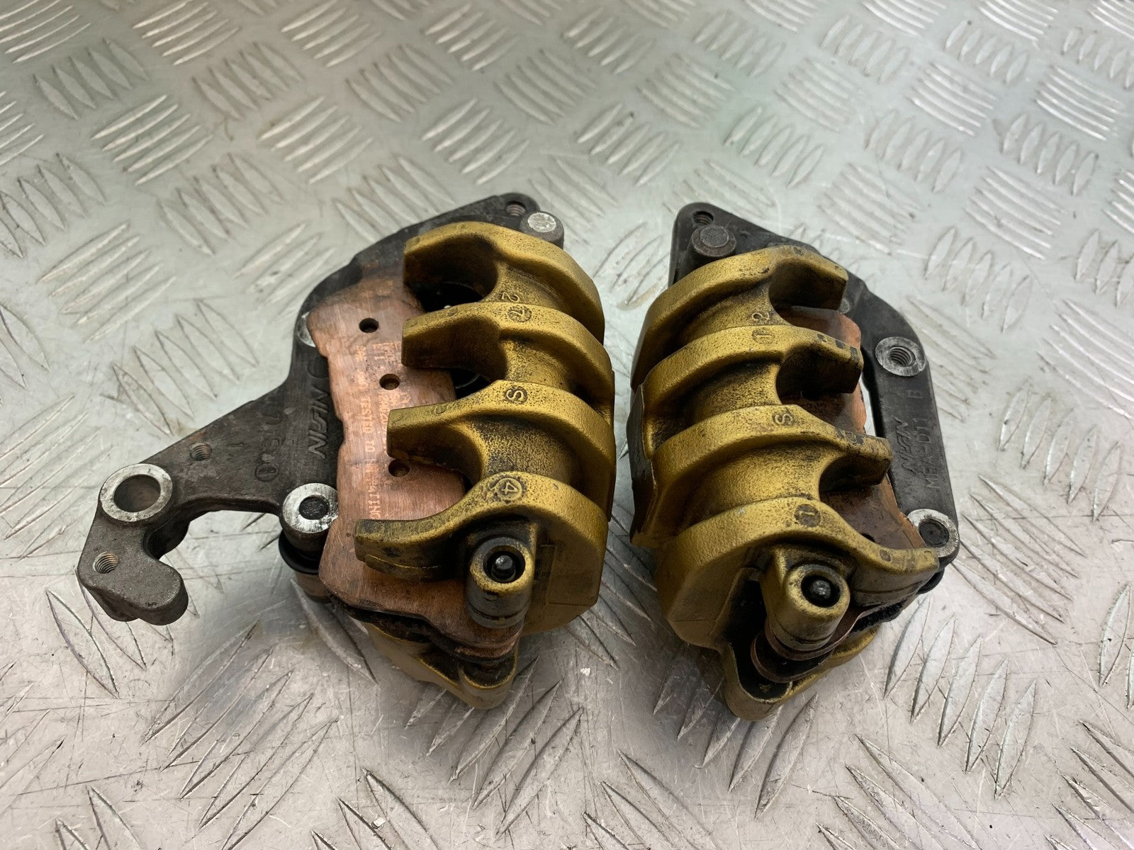 HONDA CBF600 CBF 600 FRONT BRAKE CALIPERS  YEAR 2004 -07 (CMB1247)