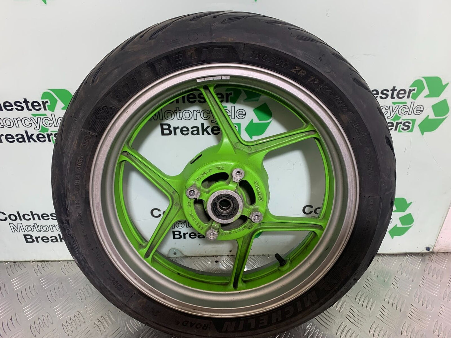 KAWASAKI ER6 N REAR WHEEL (WITH GOOD TYRE)  YEAR 2005-2008 (CMB1034)