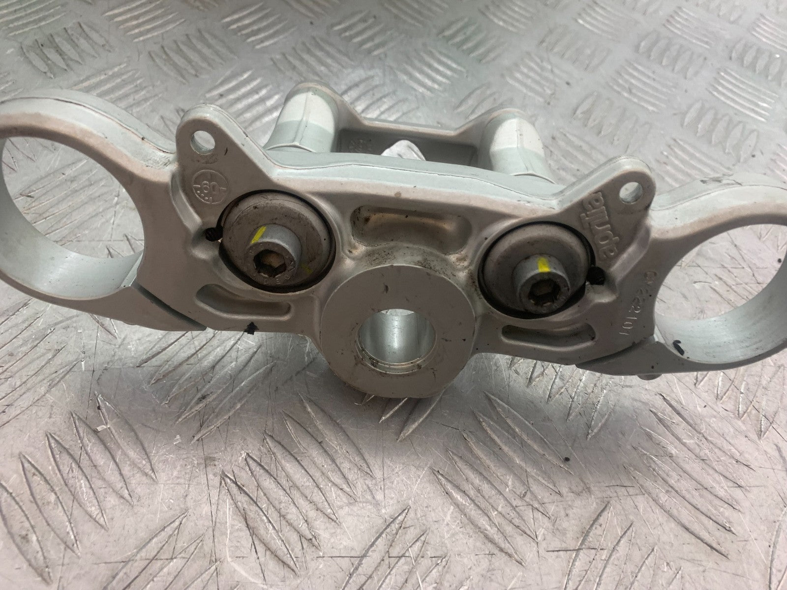 APRILIA SL750 SL 750 SHIVER TOP YOKE YEAR 2008-2016 (CMB1242)