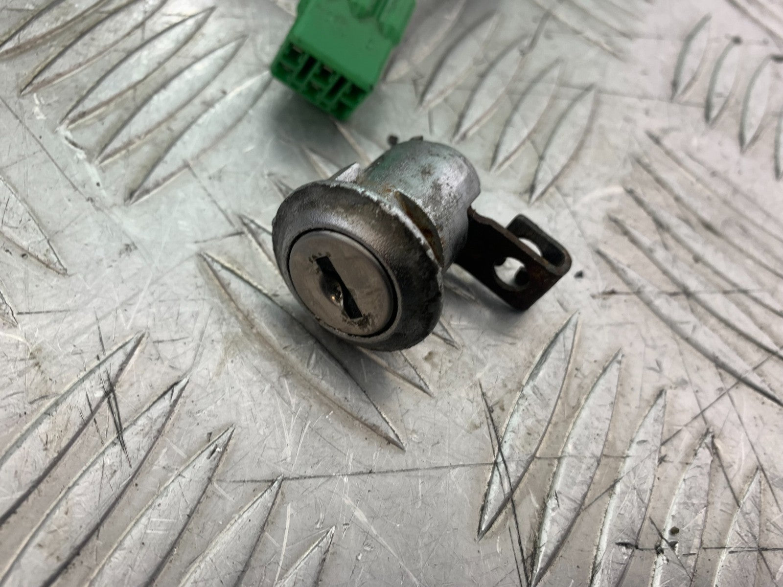 SUZUKI SV650 SV 650 mk1 LOCKS AND KEY  YEAR 1999-2002 (CMB1208)