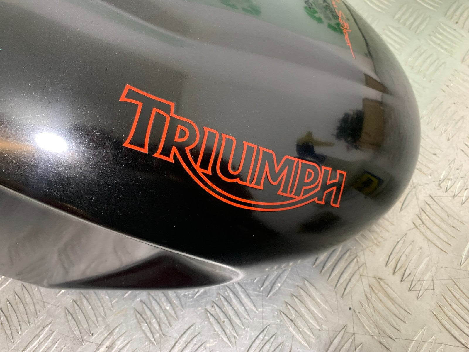 TRIUMPH SPEED TRIPLE R 1050 PETROL TANK 2009 (CMB1183)