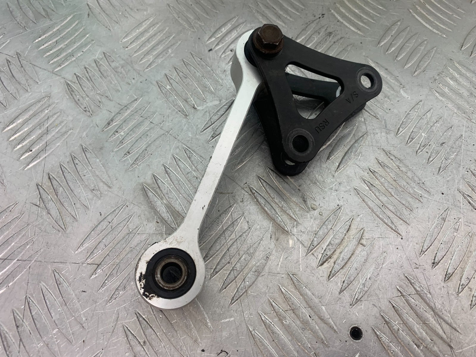 TRIUMPH 675 STREET TRIPLE REAR SHOCK LINKAGE  2013-2016 (CMB1186)
