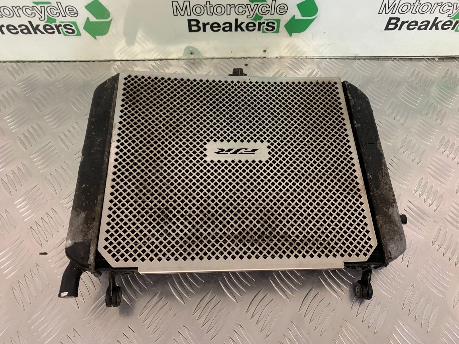 YAMAHA FJR1300 FJR 1300 RADIATOR  YEAR 2001-05 (STOCK 946)