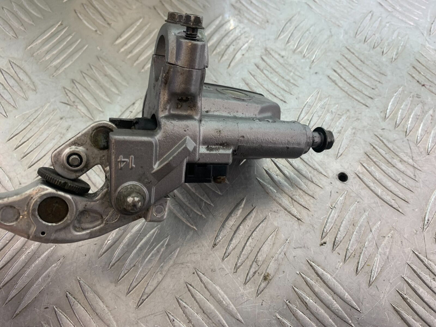 HONDA VFR750 VFR 750 FL-M-N-P CLUTCH MASTER CYLINDER    YEAR 1990-93 (CMB1093)