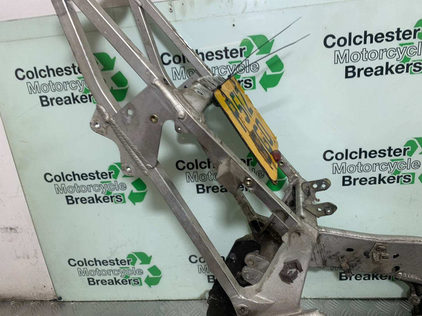 YAMAHA YZF1000 THUNDERACE FRAME REG LOG BOOK  YEAR 1997-2000 (CMB1204)