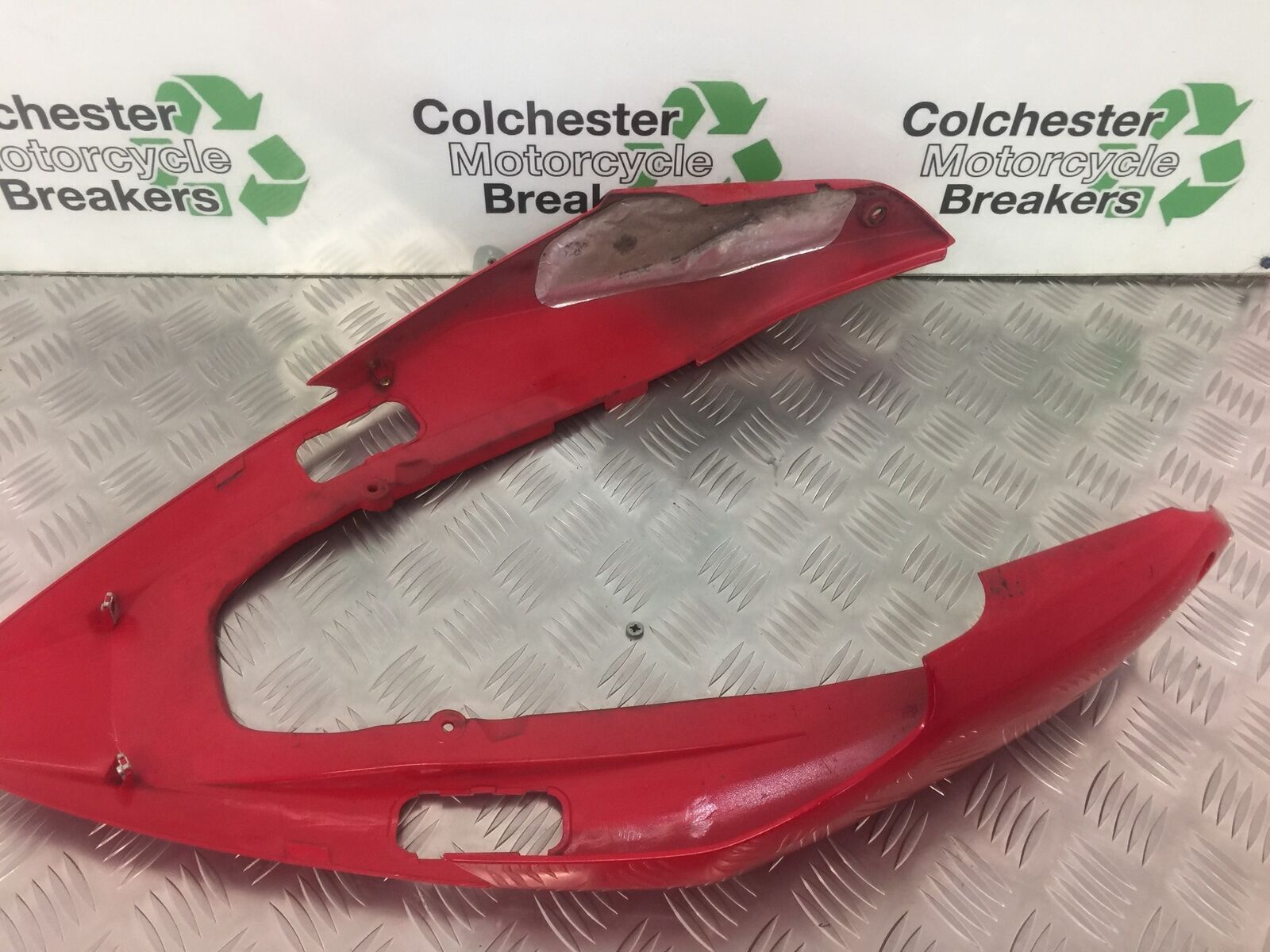 HONDA VFR800 VFR 800 V-TEC TAIL PIECE SEAT UNIT   YEAR 2003 -2009 (STOCK 916)