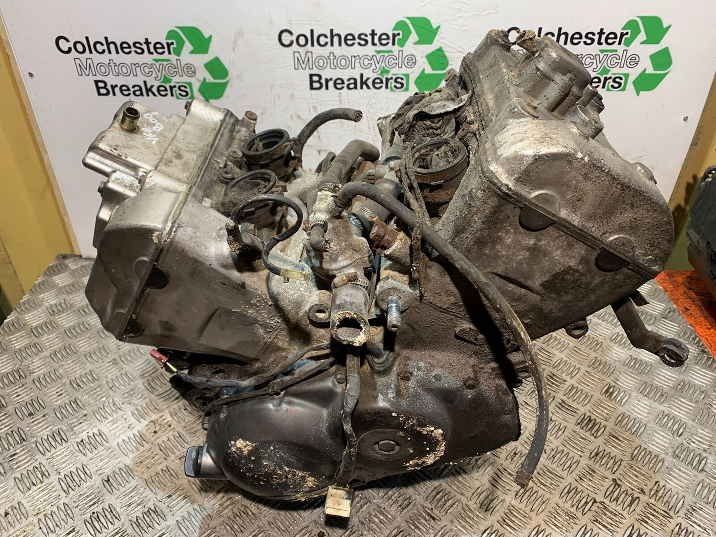 HONDA VFR800 VFR 800 V-TEC ENGINE  YEAR 2002 -09 (CMB1012)