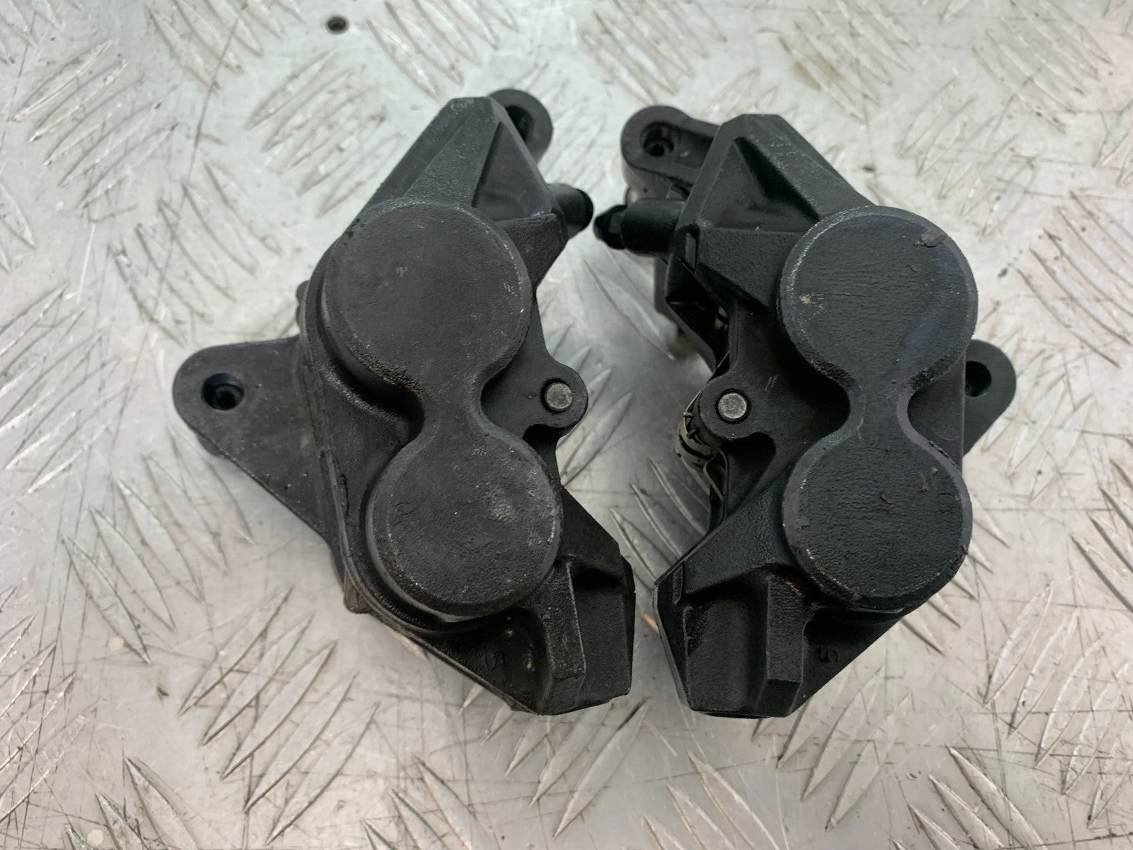 YAMAHA FZS1000 FAZER FRONT BRAKE CALIPERS  YEAR 2001-05 (CMB1275)