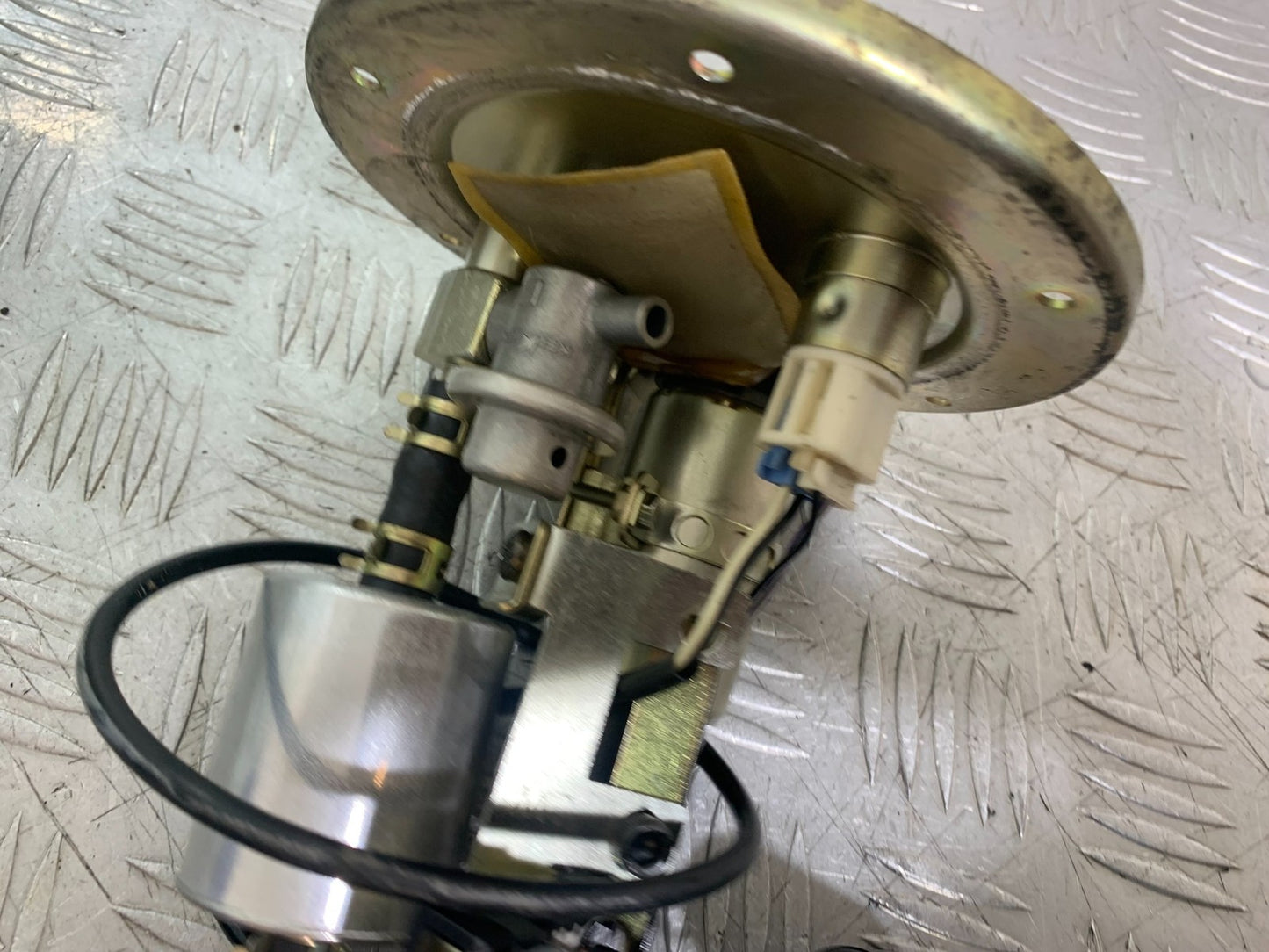 TRIUMPH 1050 SPEED TRIPLE PETROL PUMP YEAR 2005-2007 (CMB1322)