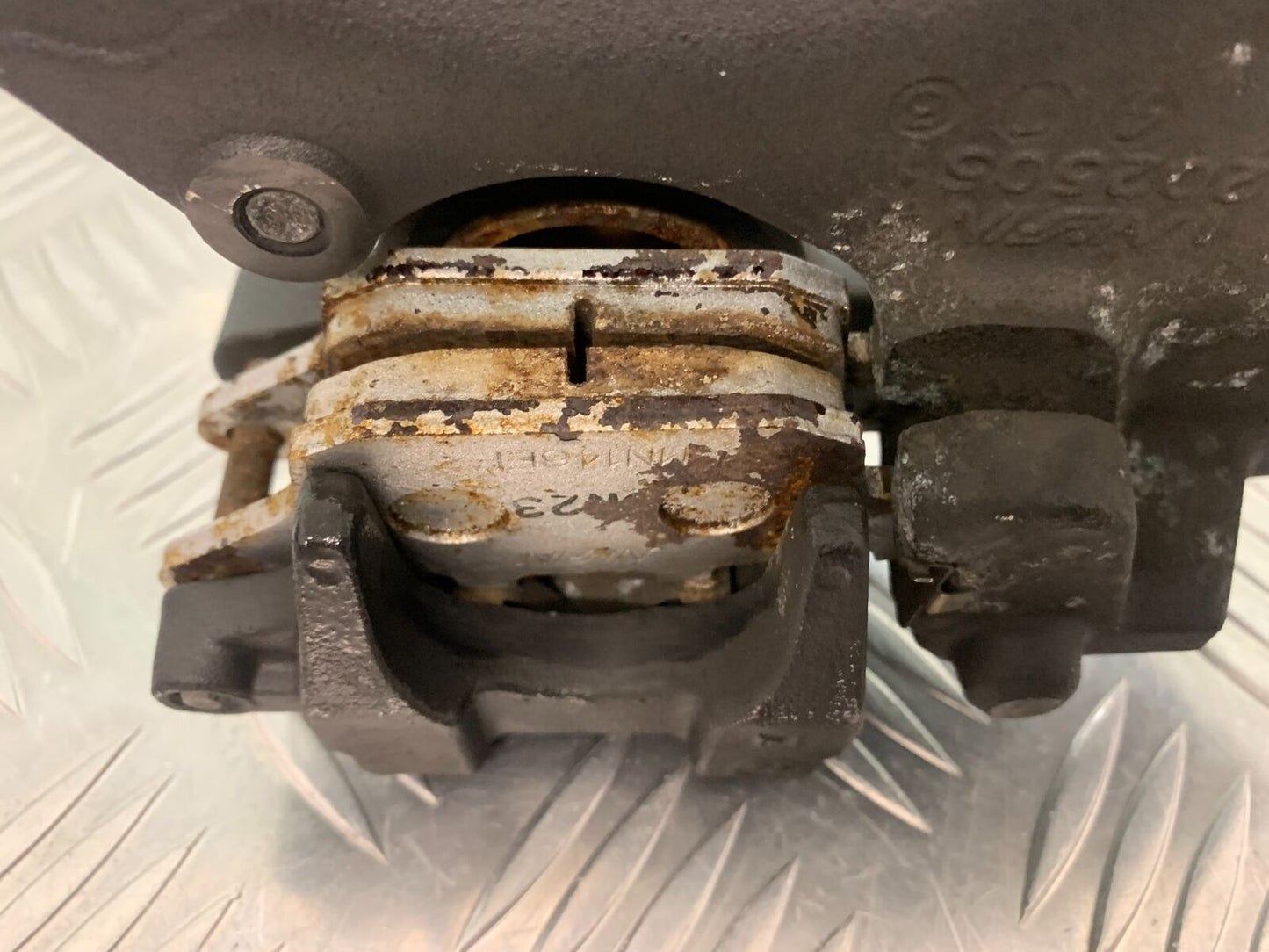 TRIUMPH TIGER 800 XCX REAR BRAKE CALIPER YEAR 2015-2017  (STOCK 966)