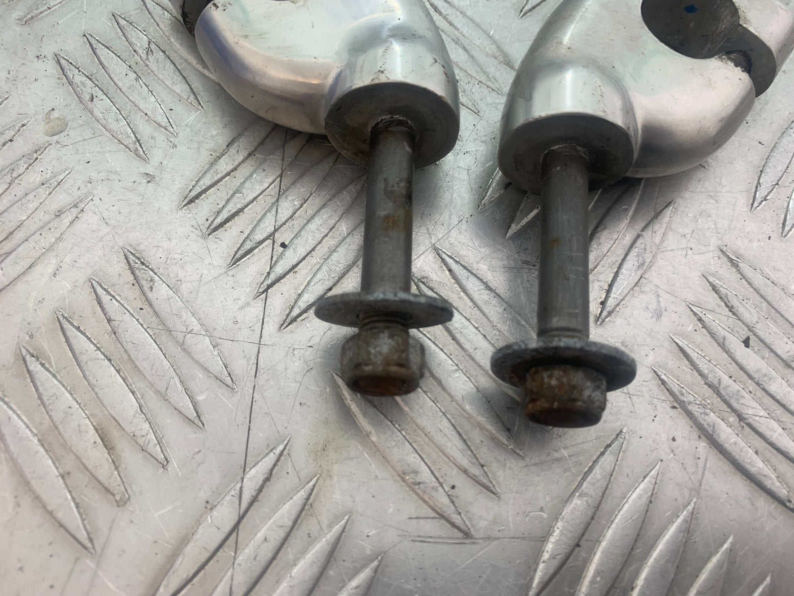 YAMAHA XV535 XV 535 VIRAGO HANDLEBAR RISERS   YEAR 1994-02 (CMB1139)