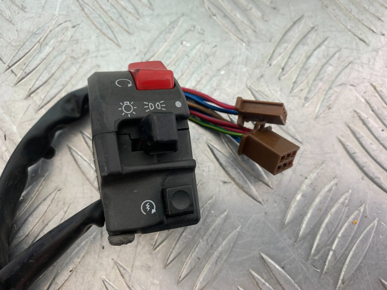 YAMAHA XJR1300 XJR 1300 RIGHT SWITCH GEAR   YEAR  1999-2003 (CMB1119)