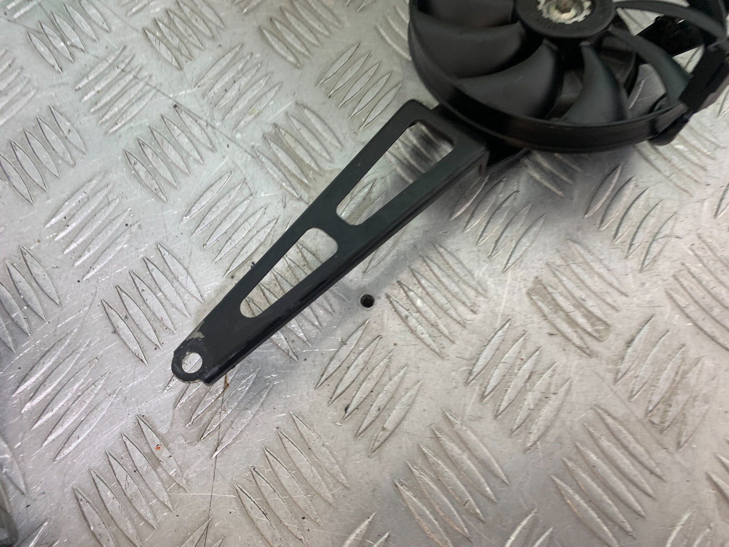 KAWASAKI ZX10R ZX 10R RADIATOR FAN   YEAR 2011-2015 (CMB1154)