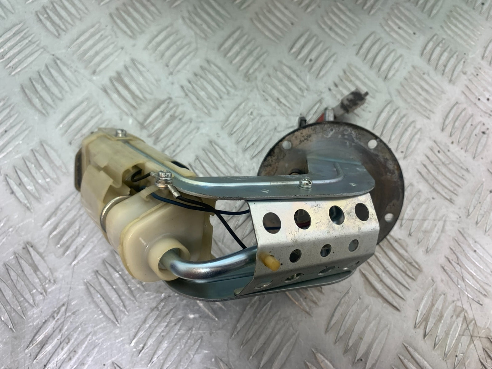 SUZUKI GSF650 GSF 650 PETROL PUMP   YEAR 2007-2009  (CMB1161)