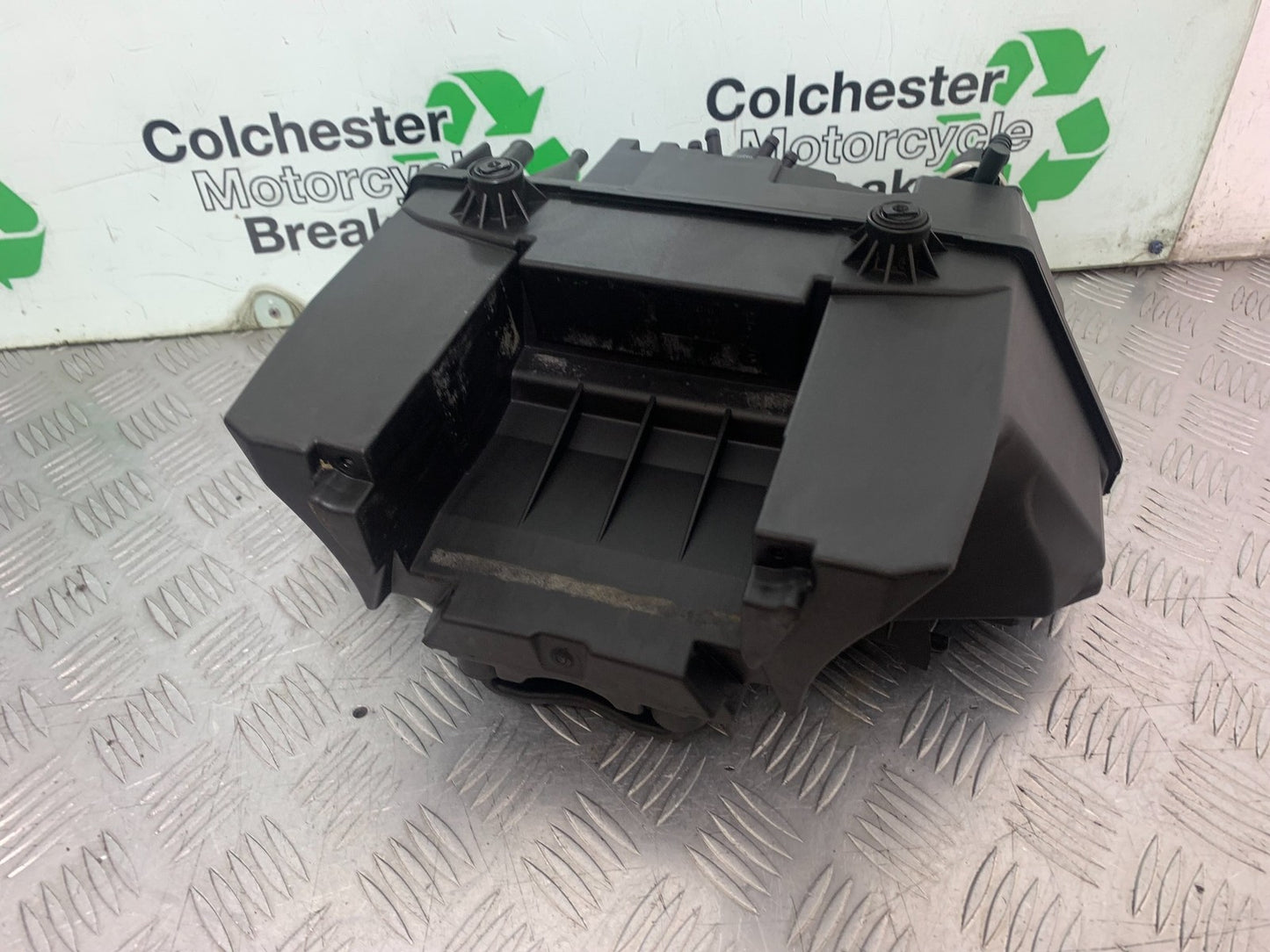 BMW K1300 S K 1300 S AIRBOX  YEAR 2009-16 (CMB1216)