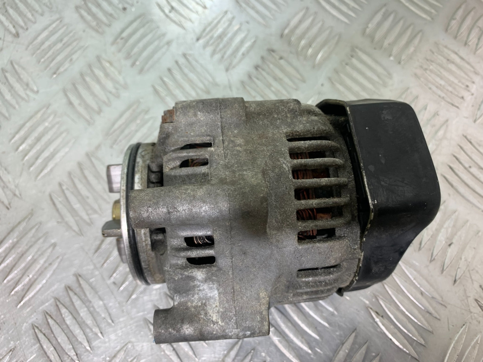 TRIUMPH T509 SPEED TRIPLE ALTERNATOR  YEAR 1997-1998 (CMB1144)