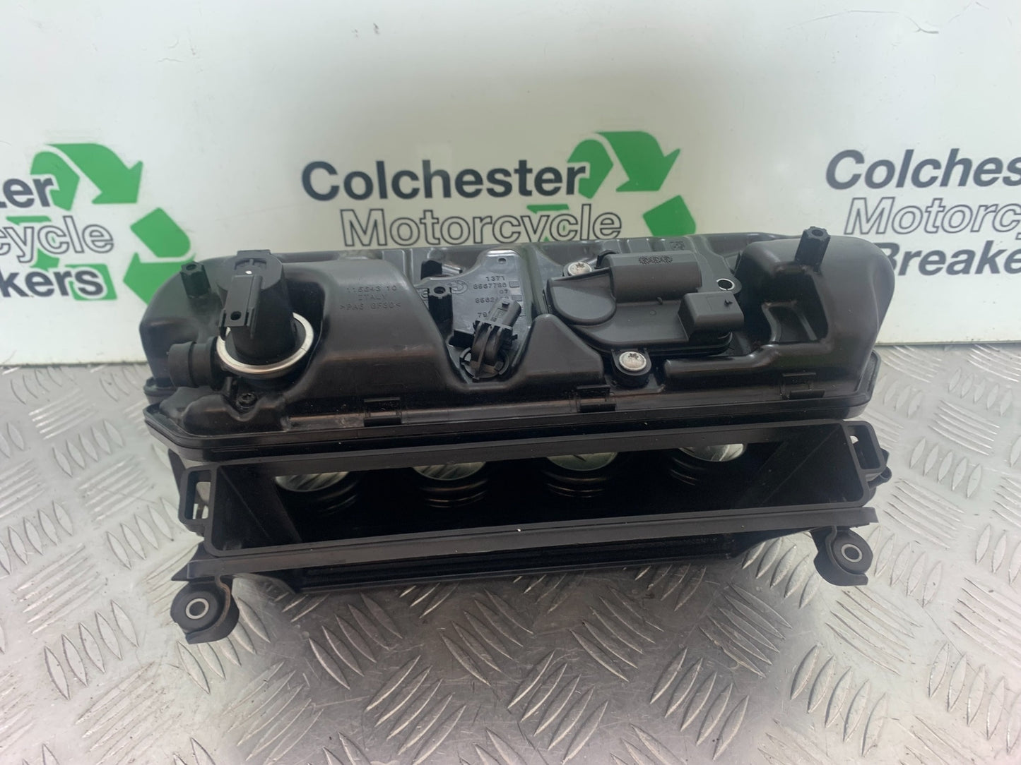 BMW M1000 R AIRBOX   YEAR 2023-2024 (CMB1140)