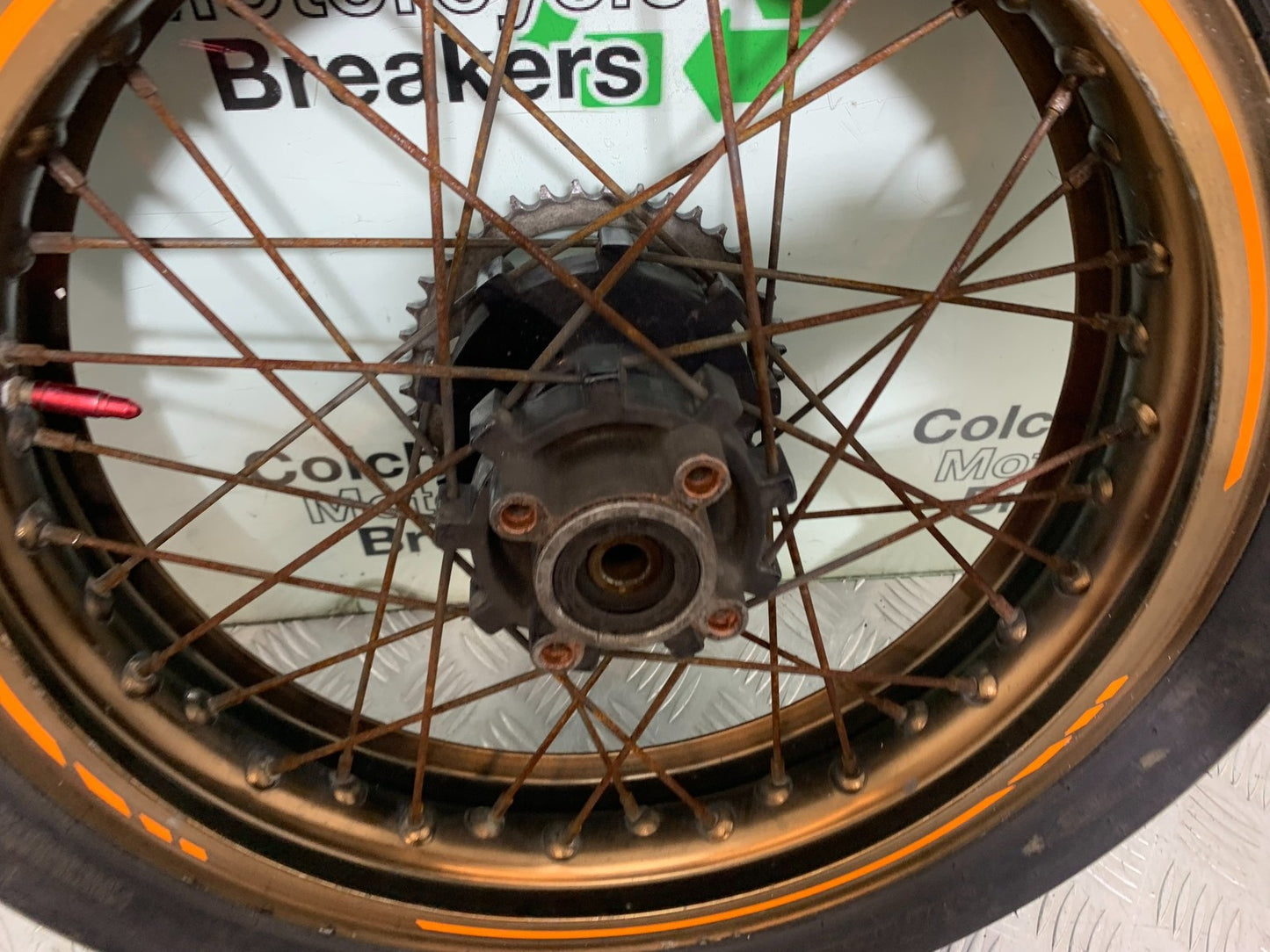 QINGQI QM125 GY-2B REAR WHEEL  YEAR 2016 (CMB1228)