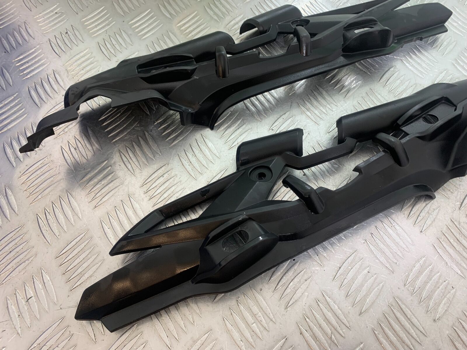 TRIUMPH TIGER 800 LEFT AND RIGHT SIDE INFILL COVERS  YEAR 2011-2014 (CMB1113)