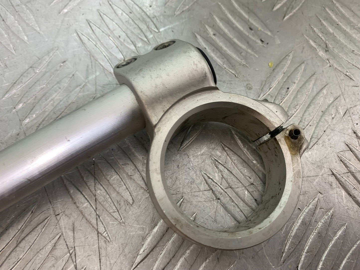 DUCATI 848 LEFT HANDLEBAR YEAR 2008-2010 (CMB1323)