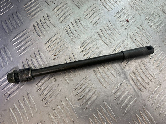 SINNIS TERRAIN 125 FRONT WHEEL SPINDLE  YEAR 2018 (CMB1123)