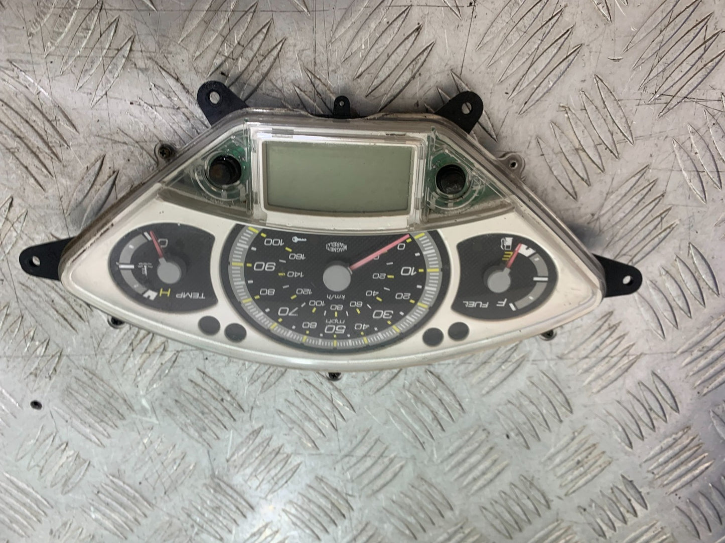 YAMAHA XMAX 250 XMAX 250 CLOCKS SPEEDO DASH   YEAR 2006-09 (CMB1201)