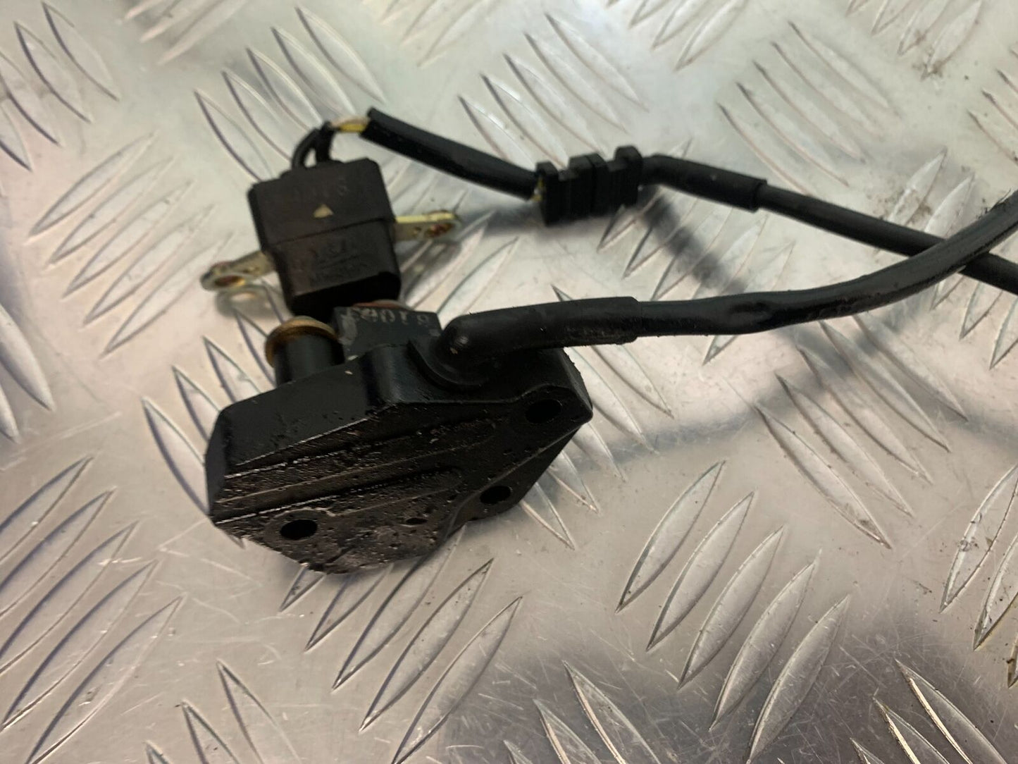HONDA CBR1100 BLACKBIRD IGNITION PICK UPS   YEAR 1999-05 (STOCK 961)