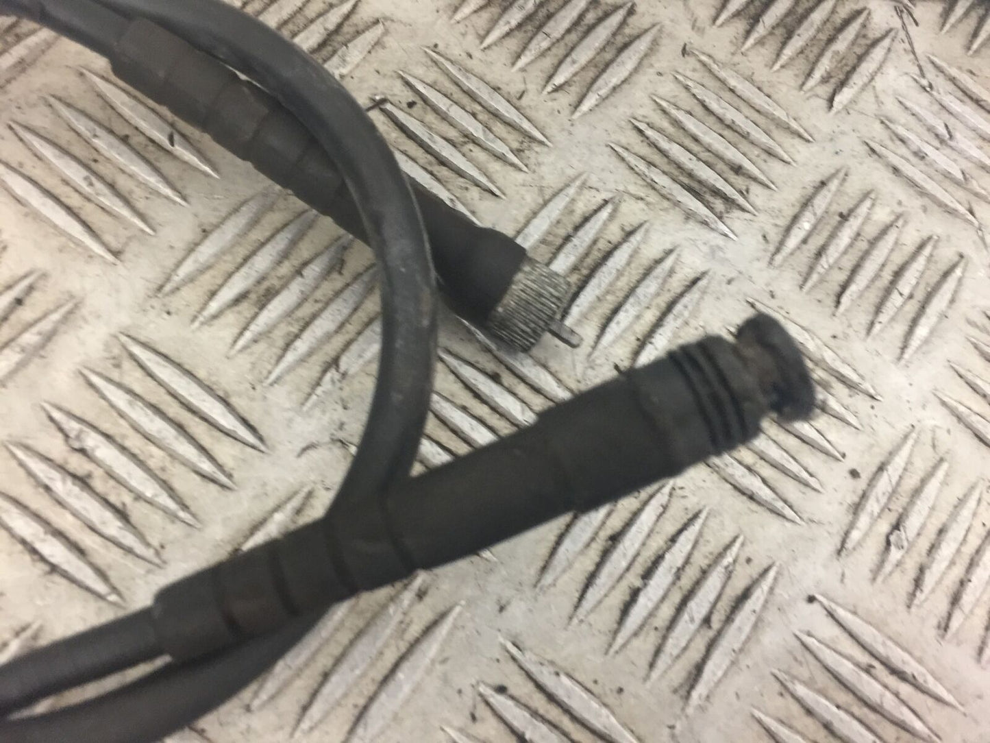 HONDA NX650 NX 650 DOMINATOR SPEEDO CABLE  YEAR 2000