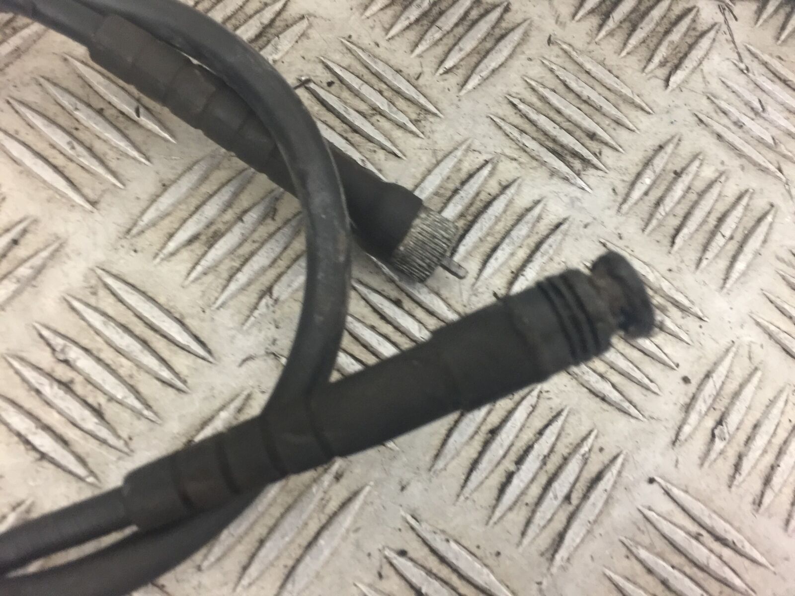 HONDA NX650 NX 650 DOMINATOR SPEEDO CABLE  YEAR 2000