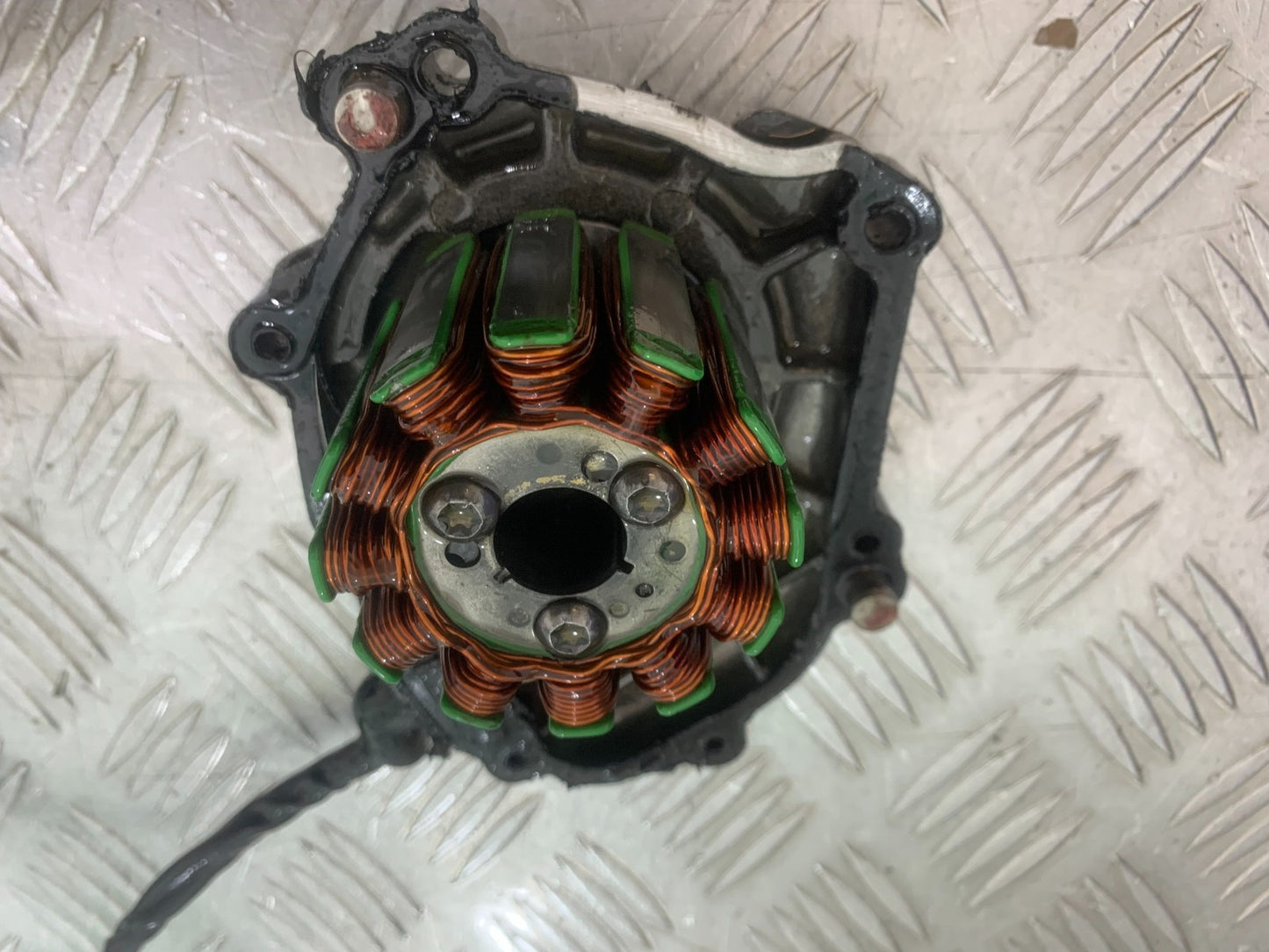 YAMAHA YZF R1 4C8 GENERATOR (GENUINE YAMAHA )  YEAR 2007-2008 (CMB1237)