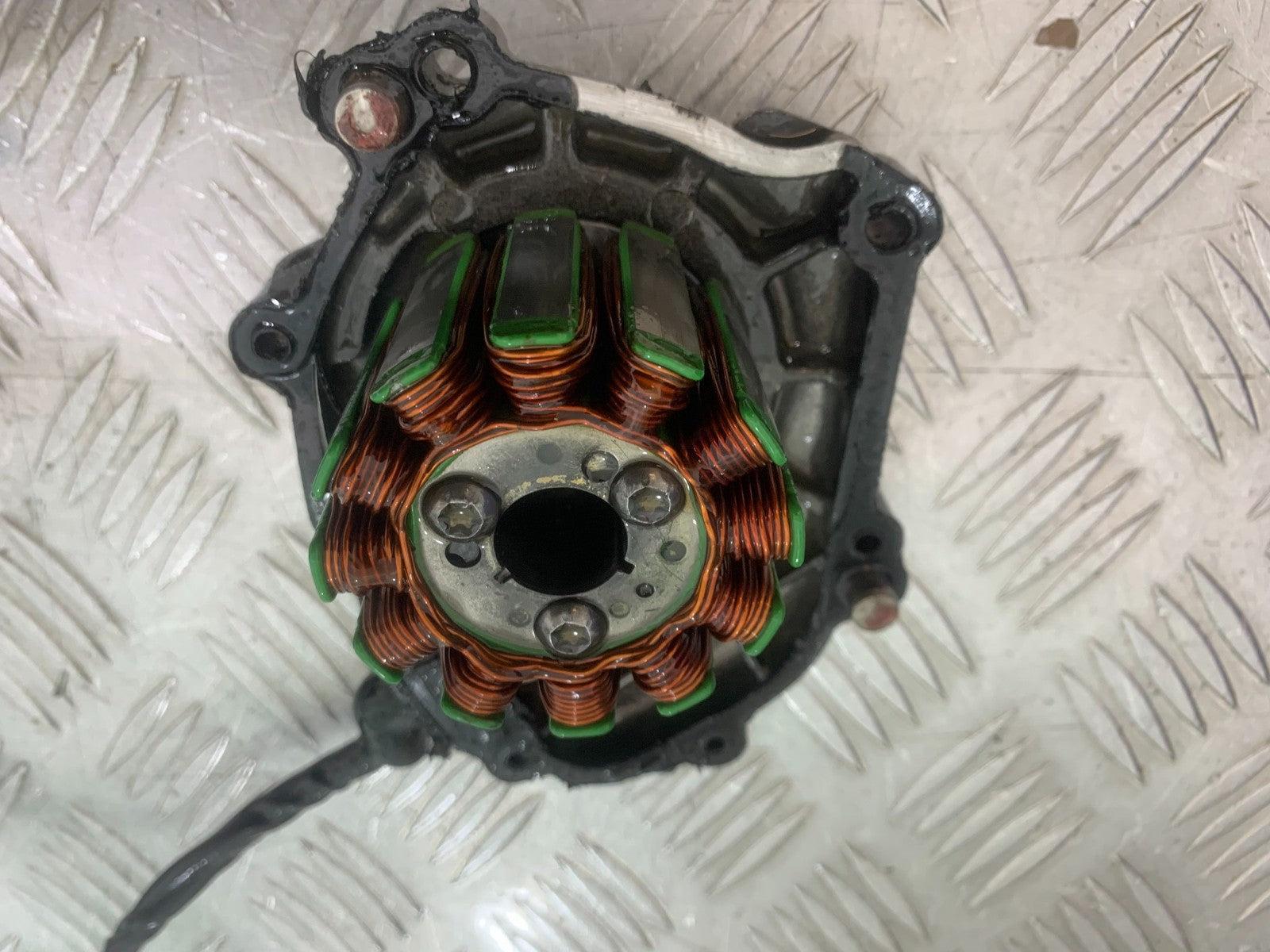 YAMAHA YZF R1 4C8 GENERATOR (GENUINE YAMAHA )  YEAR 2007-2008 (CMB1237)