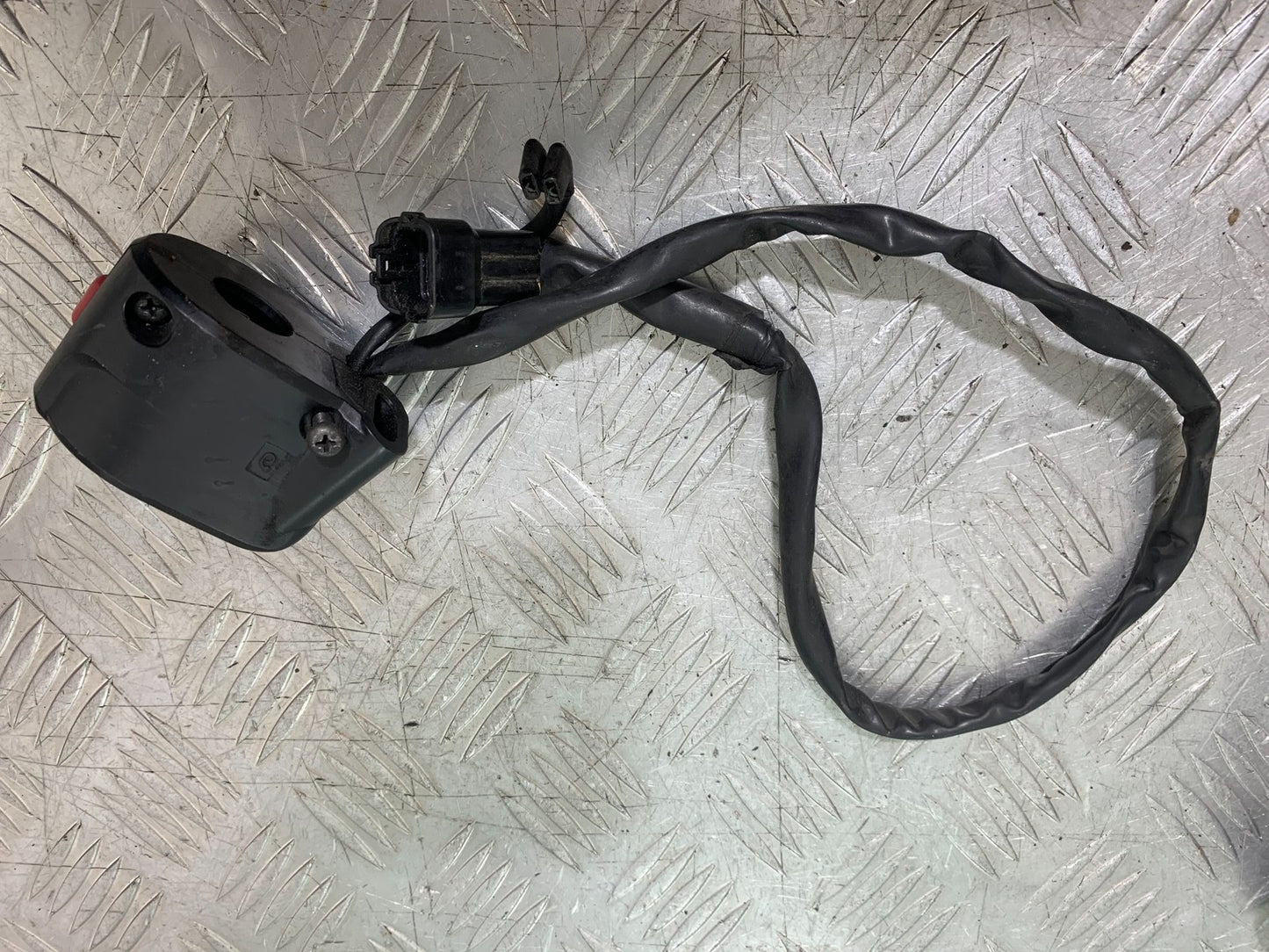 KAWASAKI 650 VERSYS RIGHT SWITCH GEAR YEAR 2015-2018 (CMB1288)