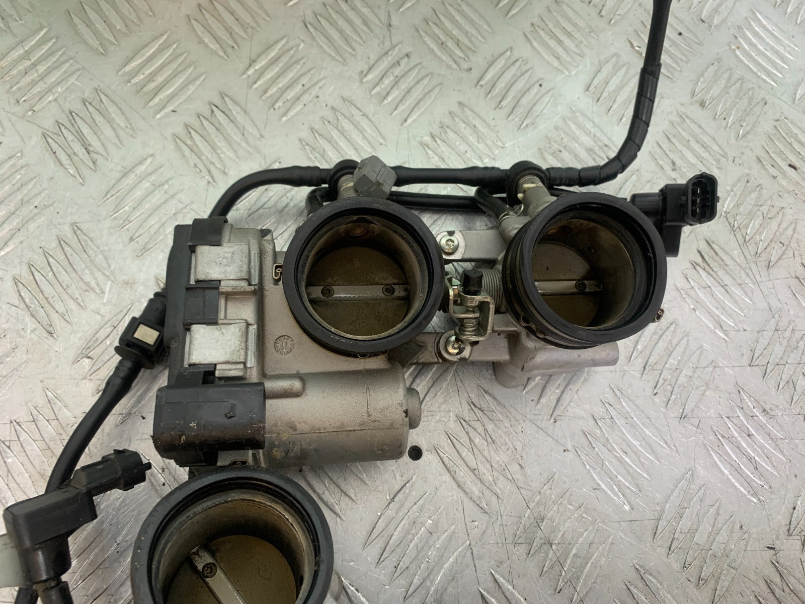 APRILIA TUONO 1000 V4R THROTTLE BODIES   YEAR 2011-13  (CMB1331)