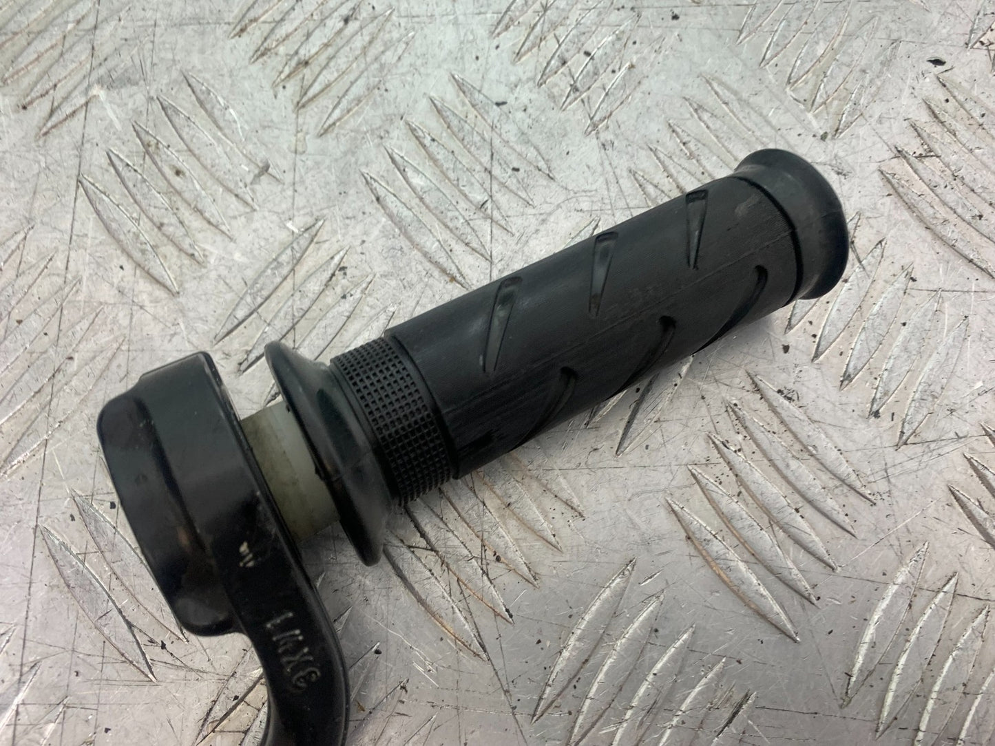 KAWASAKI ZX9R ZX9 C THROTTLE AND GRIP  YEAR 1998-99 (CMB1213)
