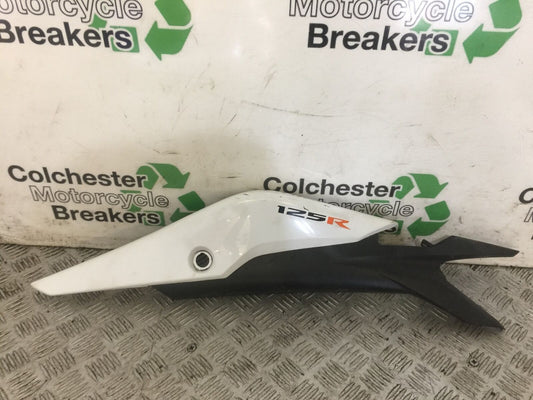 HONDA CBR125 CBR 125 LEFT SEAT PANEL YEAR 2011-2017 (STOCK 732)