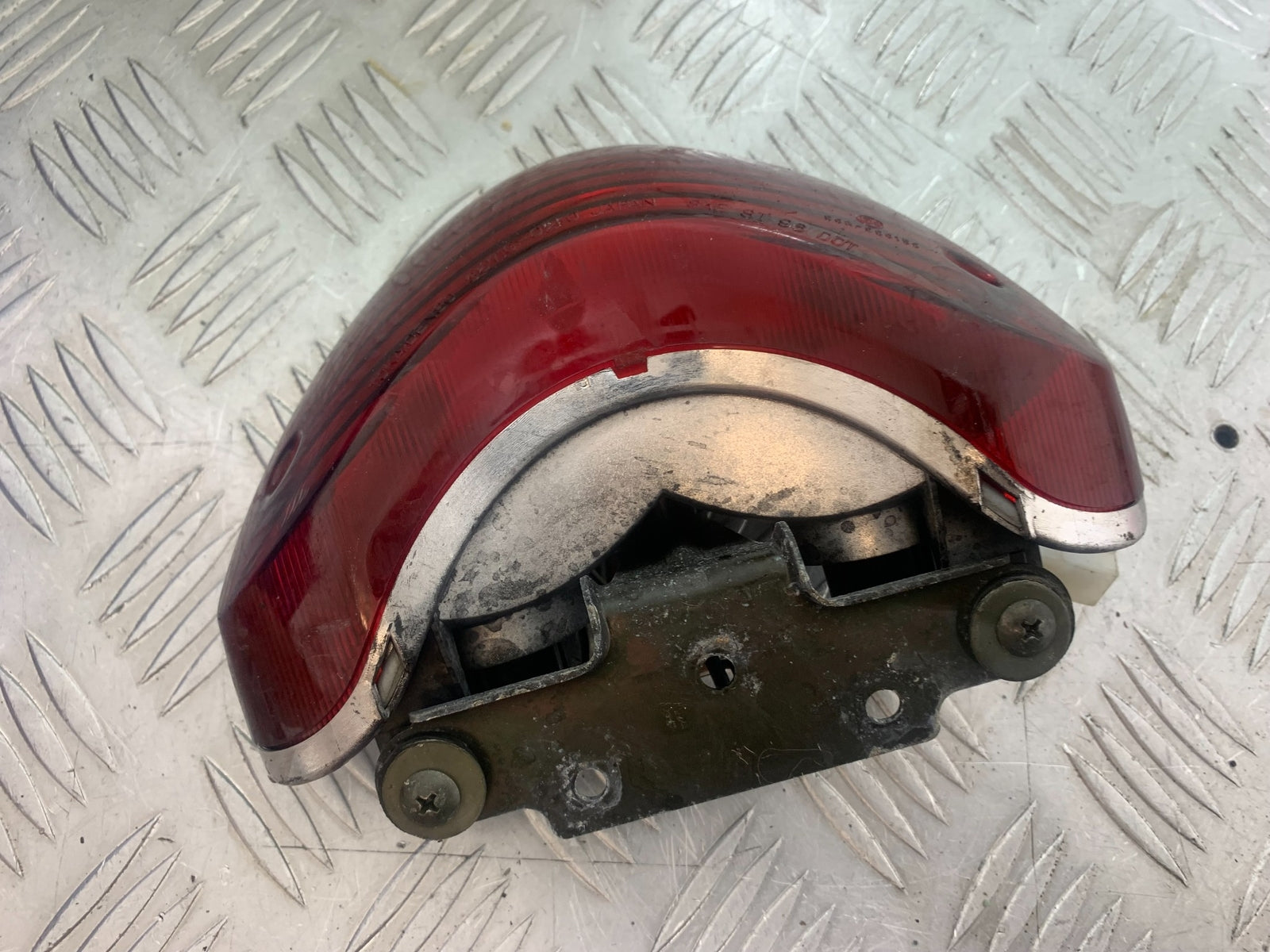 SUZUKI SV650 SV 650 mk1 REAR LIGHT   YEAR 1999-2002 (CMB1160)