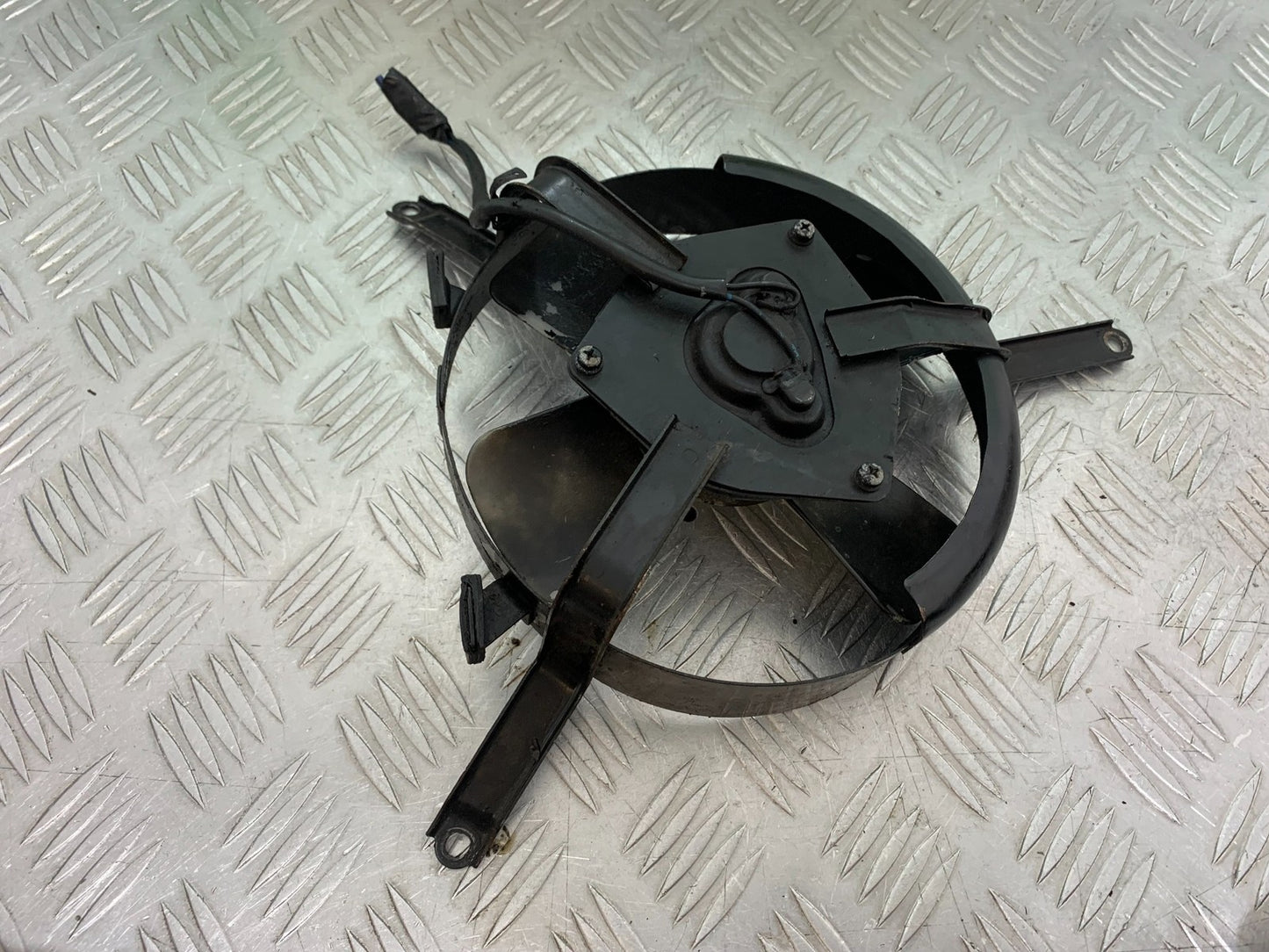 KAWASAKI ZZR1100 D RADIATOR FAN YEAR 1993-2001 (CMB1189)