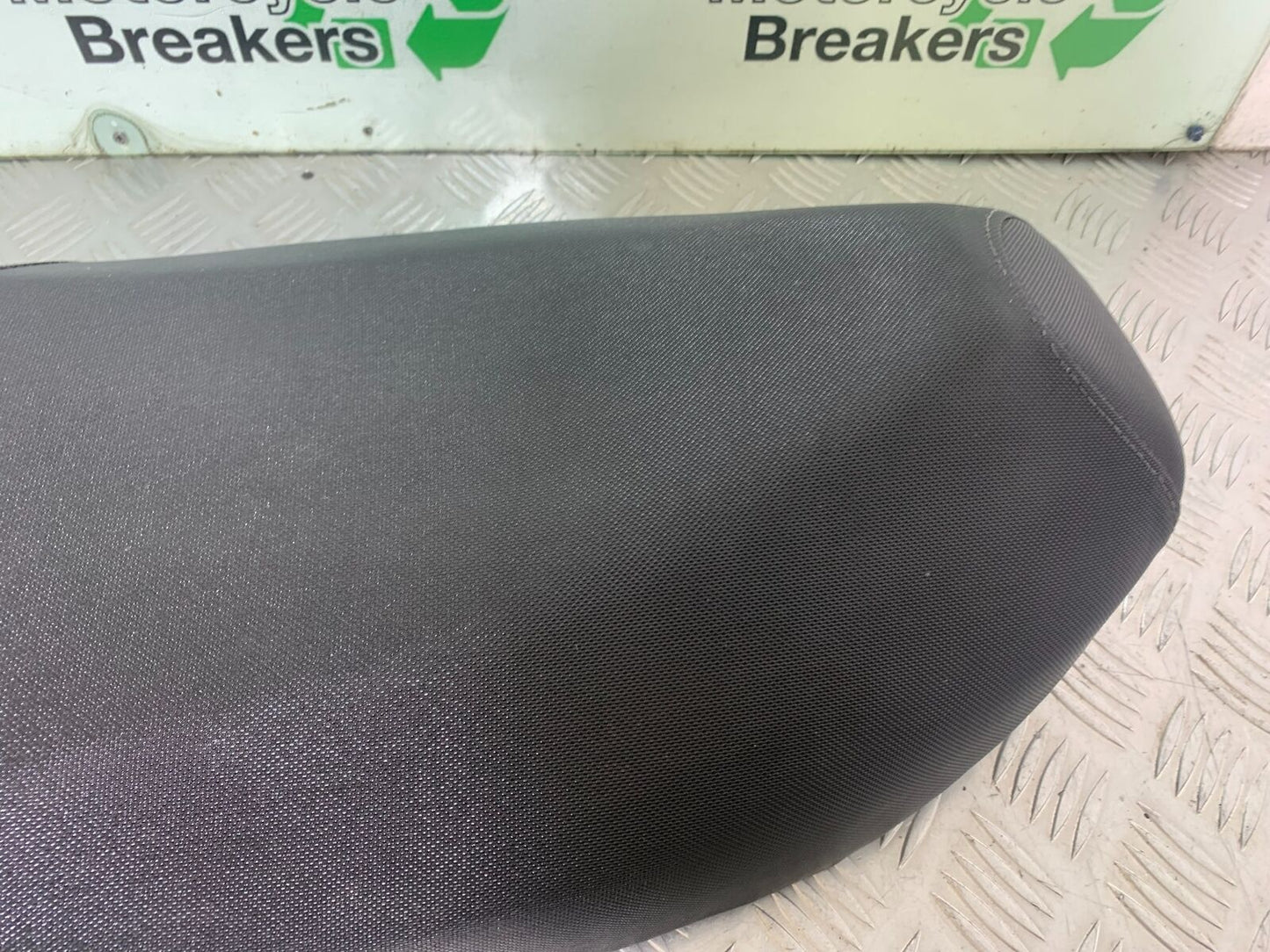 LEXMOTO MATADOR 125 JJ125T-17 SEAT   (CMB1115)