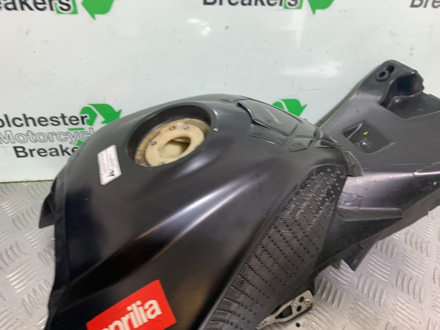 APRILIA TUONO 1000 V4R PETROL TANK  YEAR 2011-13  (CMB1316)