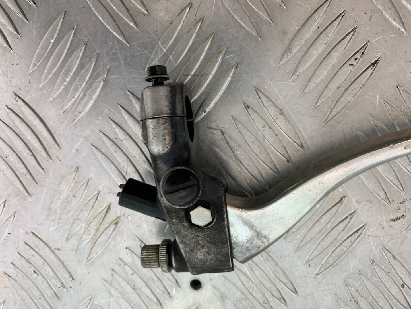 HONDA CBR500R CBR 500 R CLUTCH LEVER AND BRACKET YEAR 2012-16 (CMB1066)